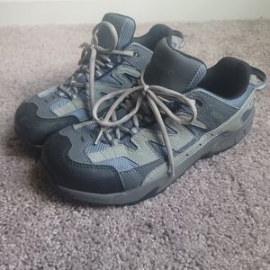 Red wing steel toe work shoes